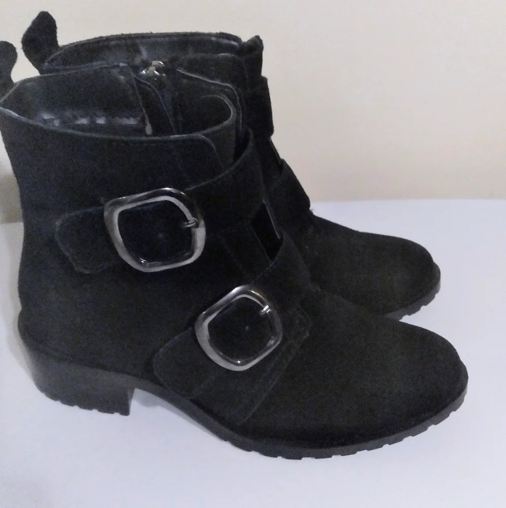 Anne‎ Klein Black Leather  Moto Boots Aknilos Iflez  Suede Chunky Buckles 6.5